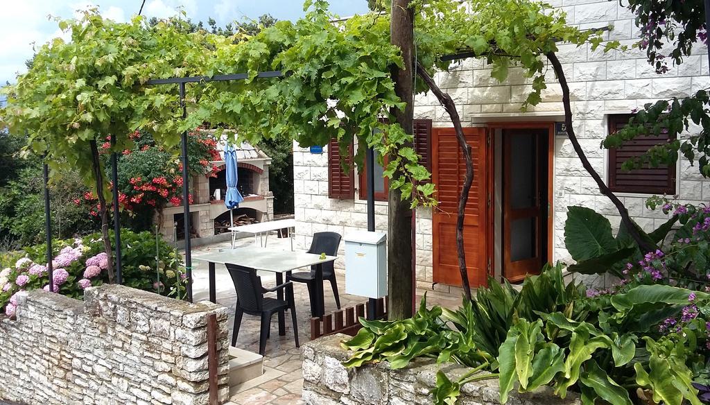 Apartments Raic Супетар Екстериор снимка