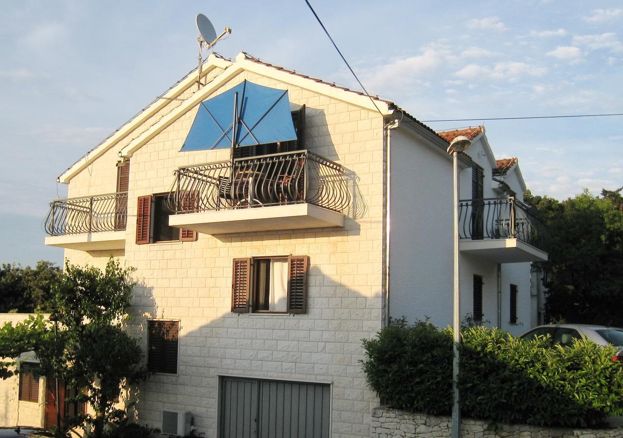 Apartments Raic Супетар Екстериор снимка